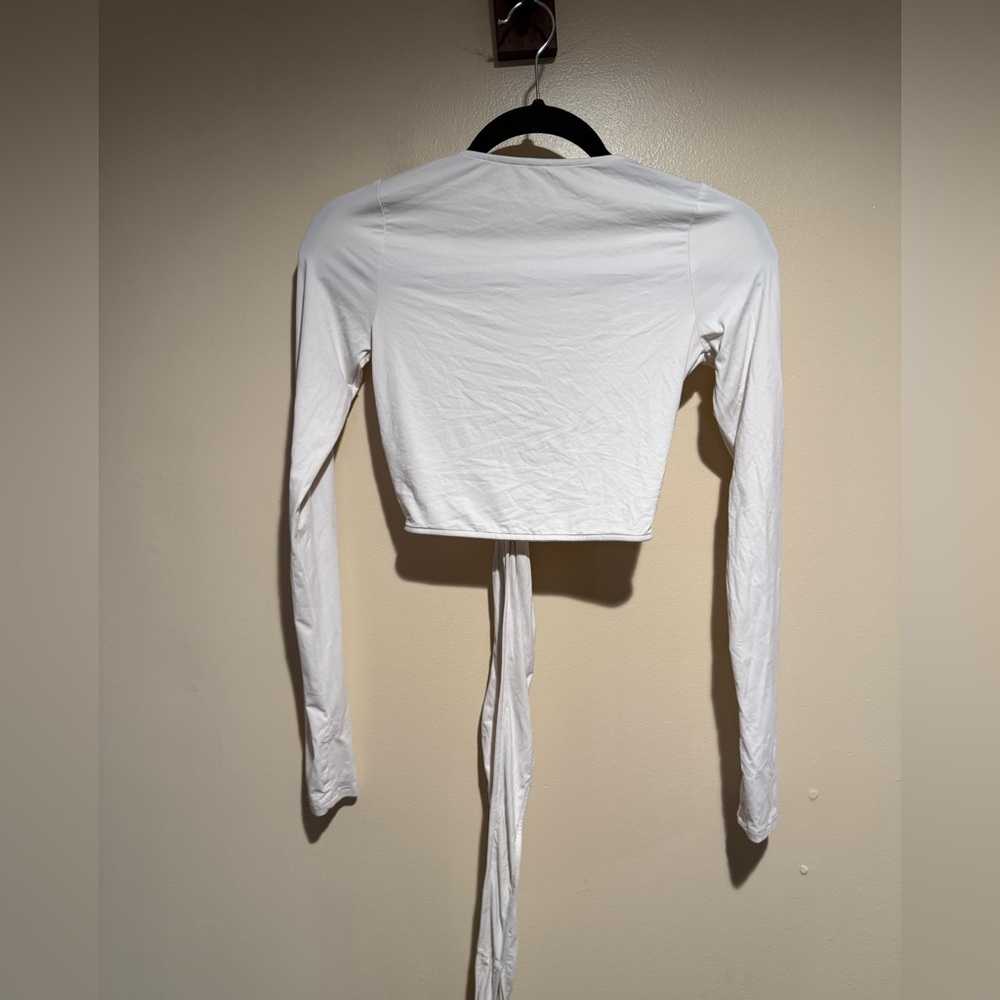 ALO Yoga White Escalate Wrap Top - Picture 10 of 15